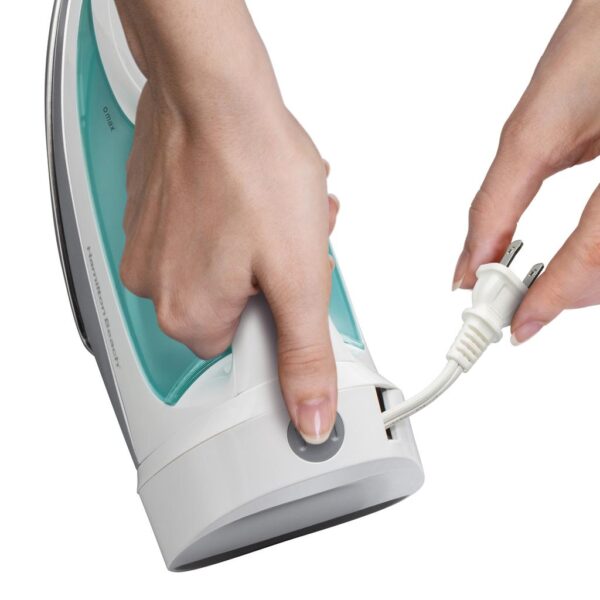 Plancha Hamilton Beach con vapor, rociador y golpe de vapor. - Imagen 3