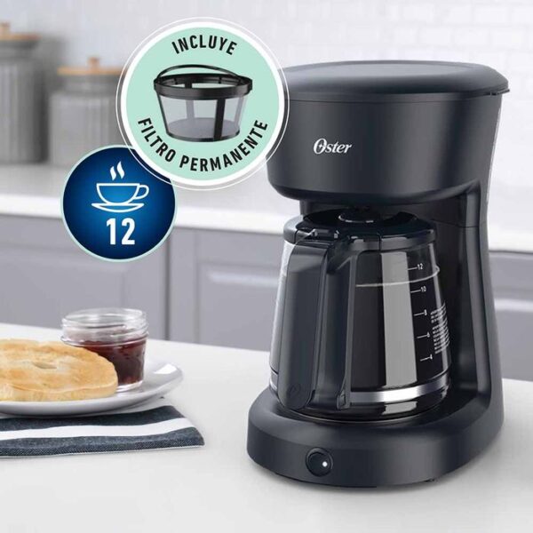 Cafetera Oster de 12 tazas, con filtro reusable.