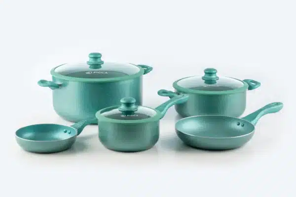 Batería de cocina de 8 piezas de mármol marca Picca.