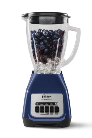 Licuadora Oster vaso de vidrio, 550 watts de potencia y rendimiento máximo de 800 watts.